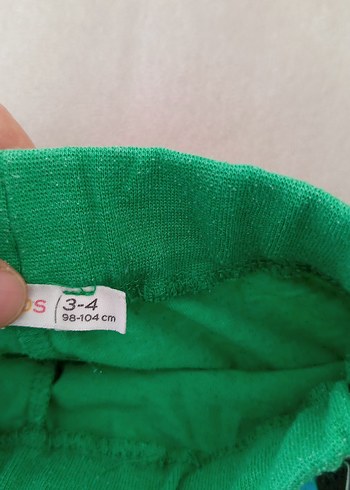 Kız Çocuk Yeşil Baskılı Belden Bağlamalı Şort - Görsel 5