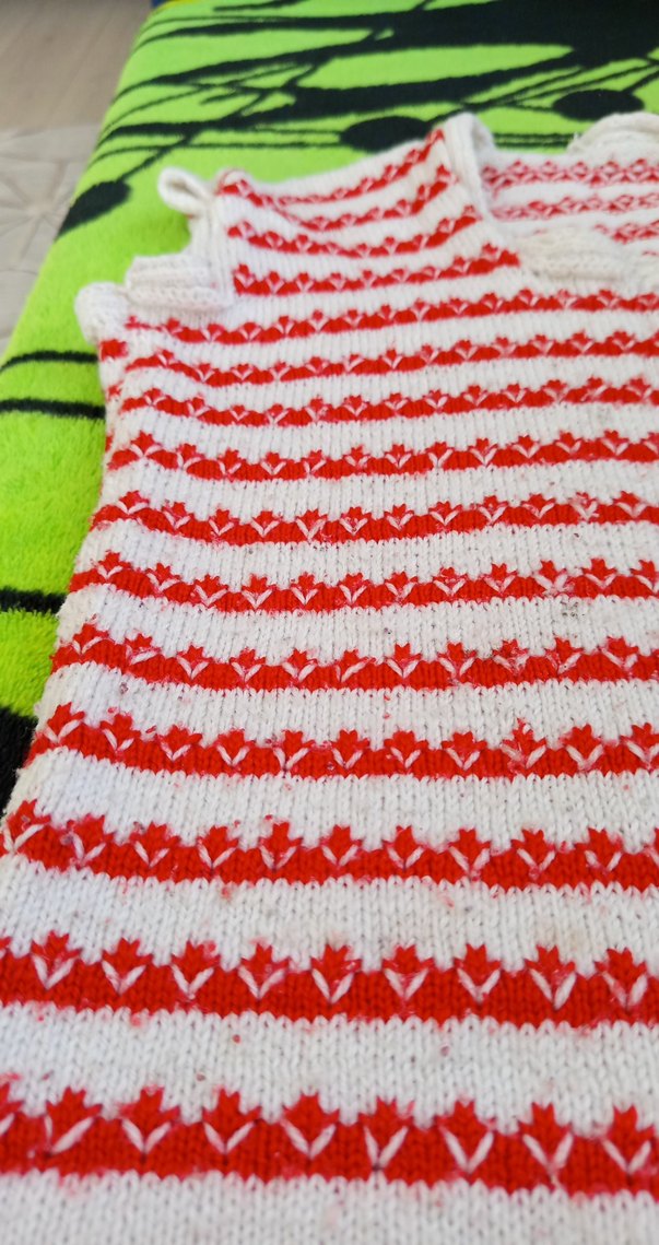 Kız Çocuk Kırmızı Çizgili Örgü Süveter - Görsel 4