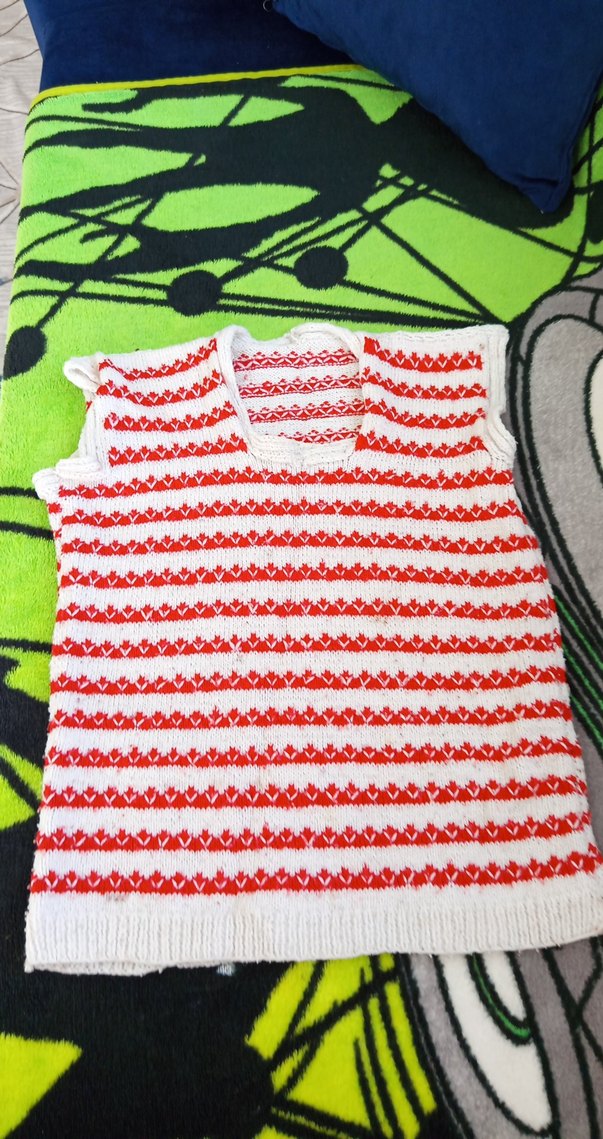 Kız Çocuk Kırmızı Çizgili Örgü Süveter - Görsel 2