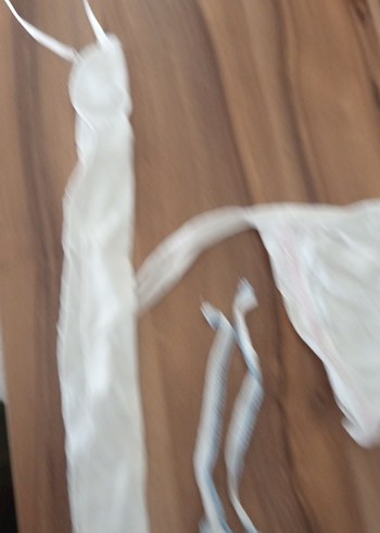 Beyaz Bebek Önlüğü Bağlamalı - Görsel 3