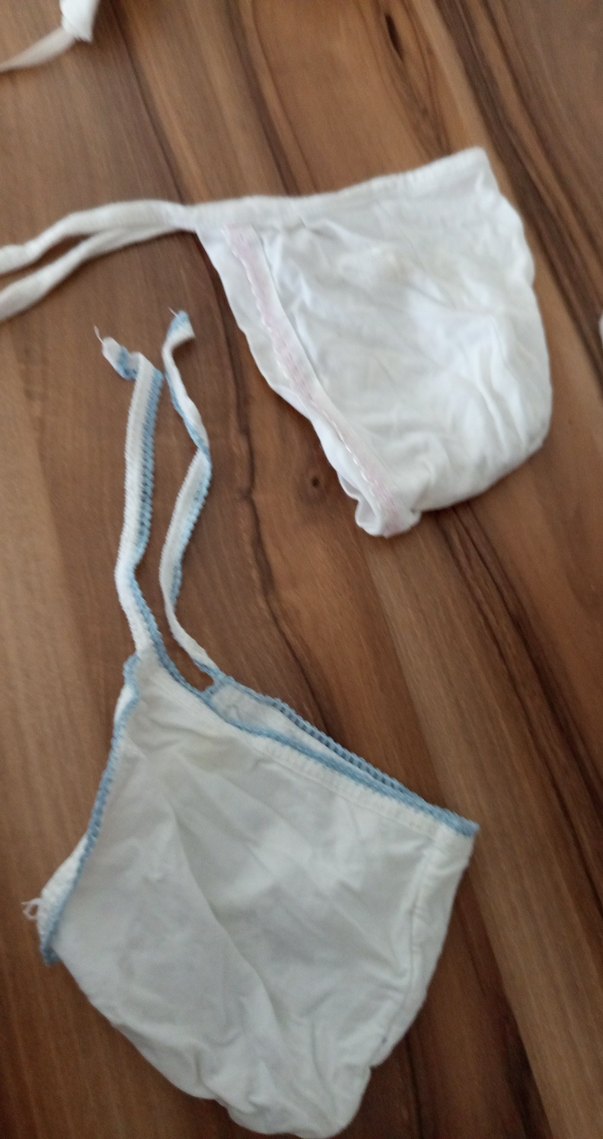 Beyaz Bebek Önlüğü Bağlamalı - Görsel 2