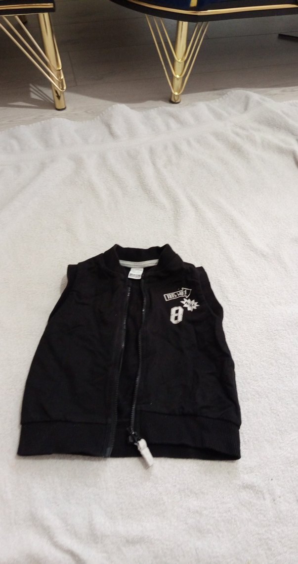 Kız Çocuk Siyah V Yaka Kolsuz Yelek - Görsel 5