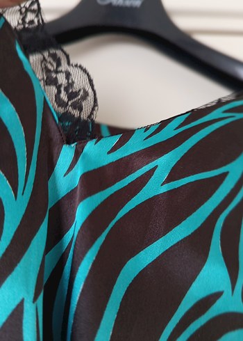 Straplez Turkuaz Zebra Desenli Uzun Elbise - Görsel 3