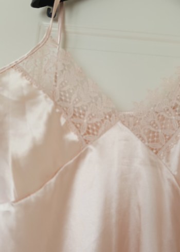 İnce Askılı Pudra Midi Gecelik - Görsel 3