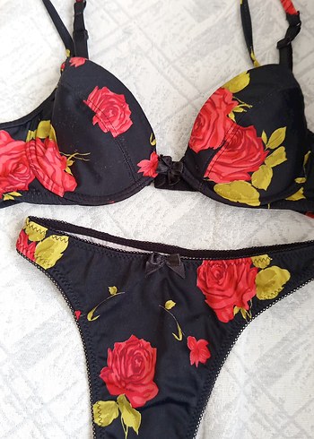 Koyu Kırmızı Gül Desenli Vintage Goth Sütyen - Görsel 3