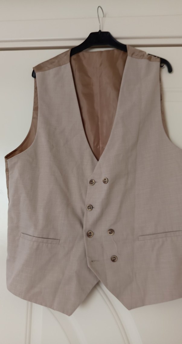 Bej Düğmeli Erkek Yelek - Görsel 4