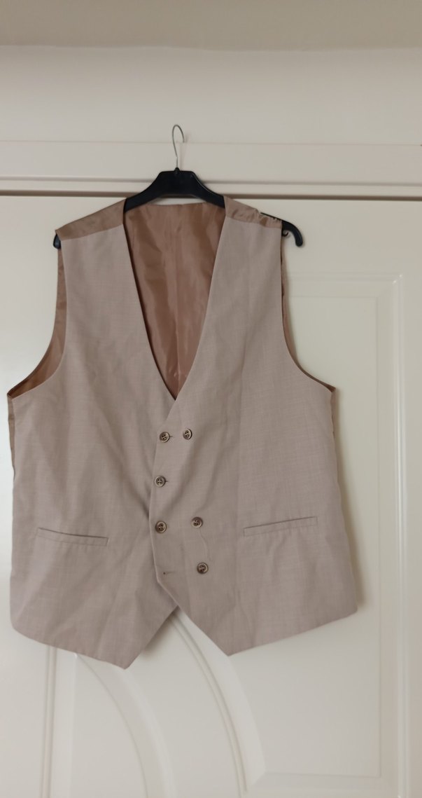 Bej Düğmeli Erkek Yelek - Görsel 2