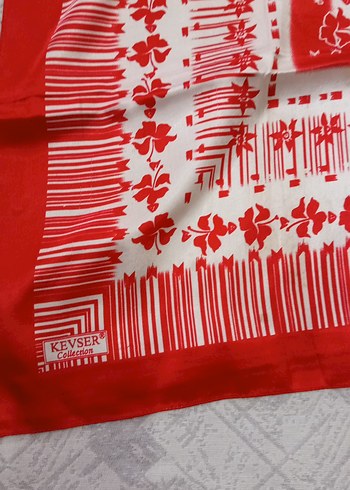 Kırmızı Dantel Detaylı Kadın Fular - Görsel 2