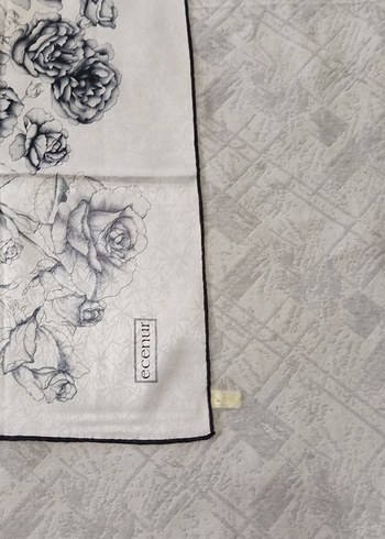 Gri Bohem Çiçek Desenli Kadın Fular - Görsel 2