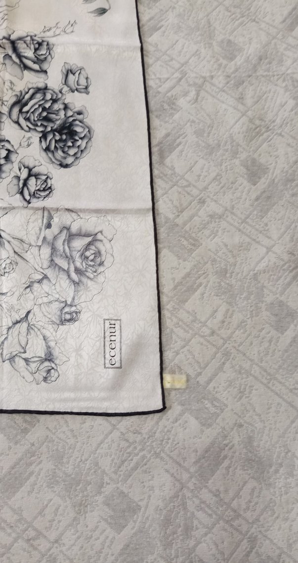 Gri Bohem Çiçek Desenli Kadın Fular - Görsel 2