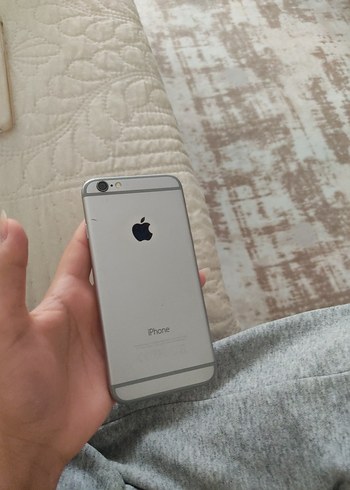 Gri iPhone 6 ve Şeffaf Kılıf - Görsel 2