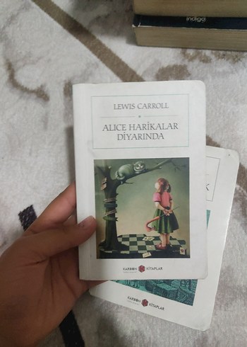 Alice Harikalar Diyarında & Ay'a Yolculuk Kitapları - Görsel 3
