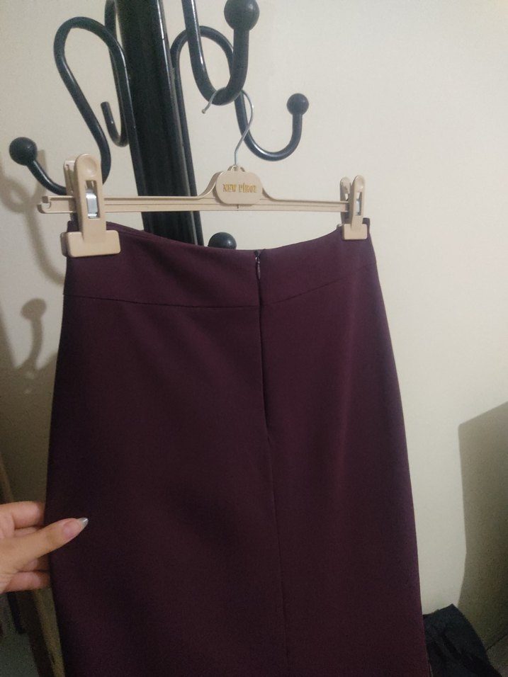 Bordo Uzun Kadın Etek Yırtmaçlı - Görsel 3