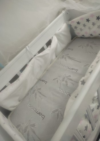 Beyaz Bebek Beşiği ve beyaz Tül Örtü - Görsel 2