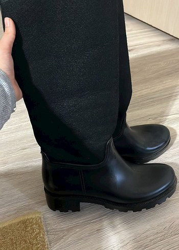 Şu geçirmez kadın çizme - Görsel 5