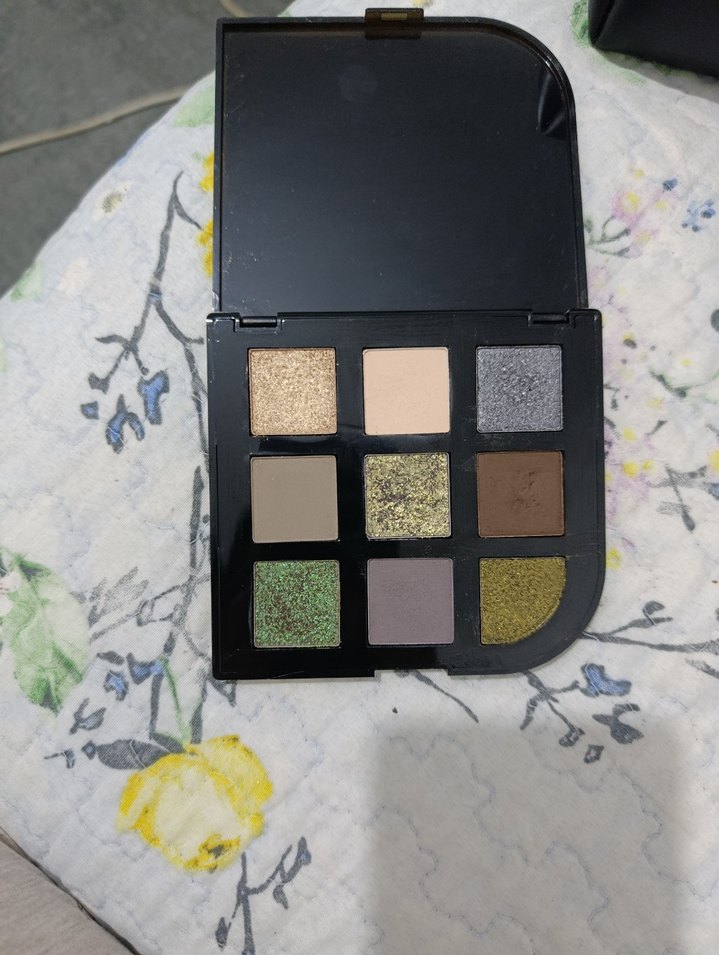 Vivienne Sabó Excentrique Göz Farı Paleti - Görsel 3