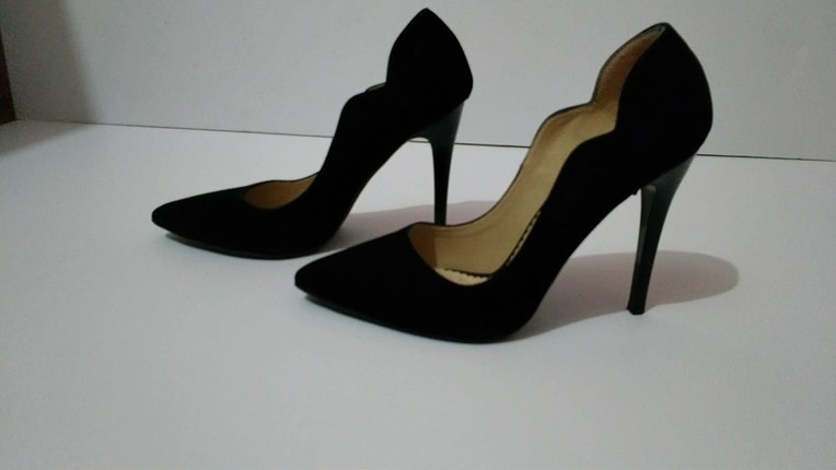 Siyah Stiletto