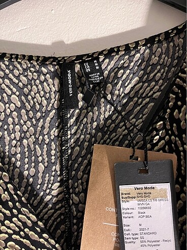 m Beden VERO MODA Siyah Desenli Elbise - Şık ve Modern Tasarım