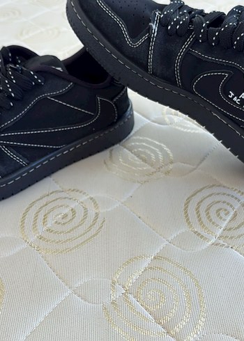 Siyah Nike ayakkabı - Görsel 4