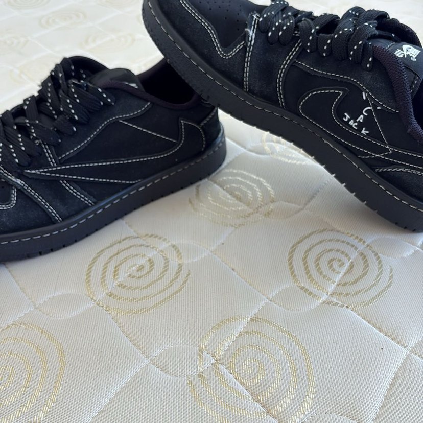 Siyah Nike ayakkabı - Görsel 4