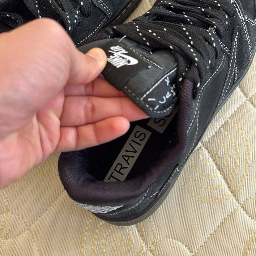 Siyah Nike ayakkabı - Görsel 2