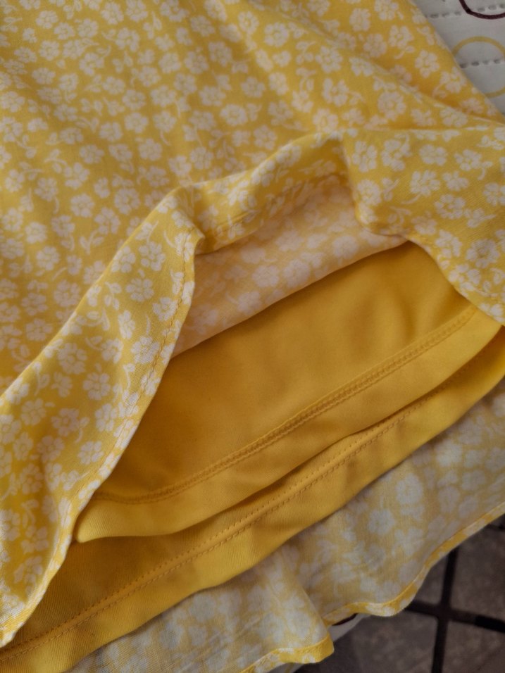 Sarı Düğmeli Midi Desenli Mini Etek H&M - Görsel 4