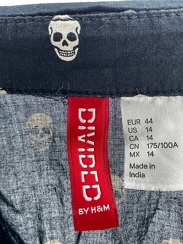 44 Beden çeşitli Renk H&M Gömlek %70 İndirimli.