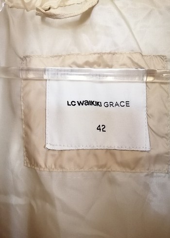 Bej Yüksek Yakalı Fermuarlı Kadın Yelek - Görsel 2