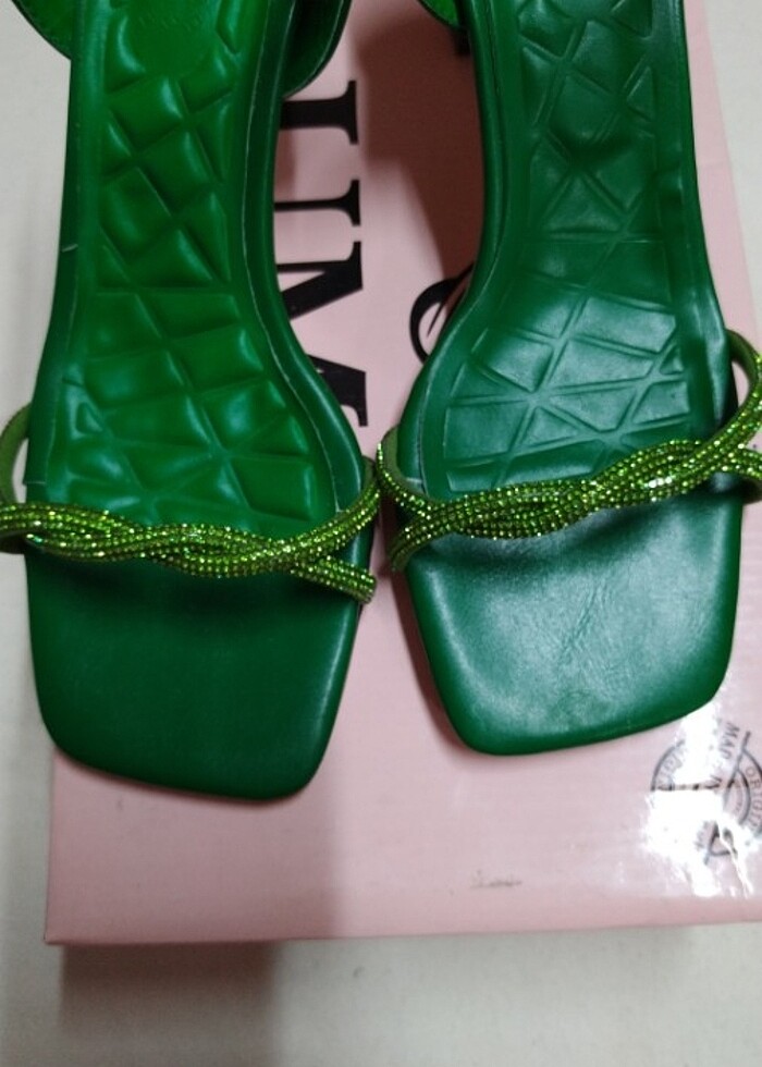 Topuklu ayakkabı - Görsel 4