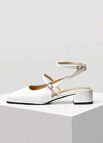 Bershka Marry jane
