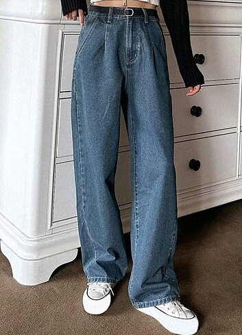 Zara Wide leg jean