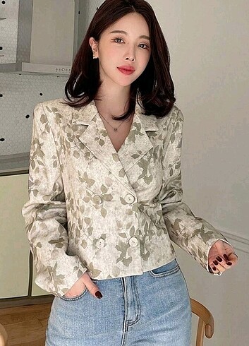 m Beden Blazer crop ceket