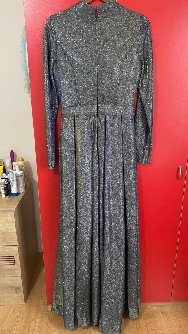 Uzun Kollu Gri Pilili Abiye Elbise - Görsel 3