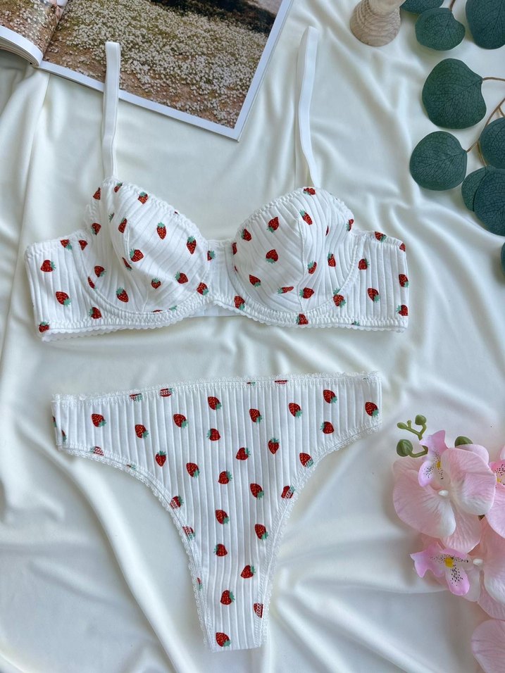 Çiçek Desenli Vintage Parisian Sütyen Seti - Görsel 2