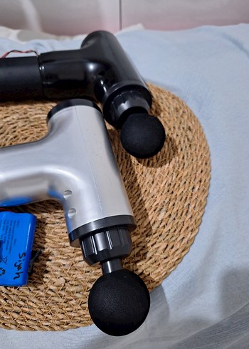 Gri ve Mavi Masaj Tabancası Seti - Görsel 2