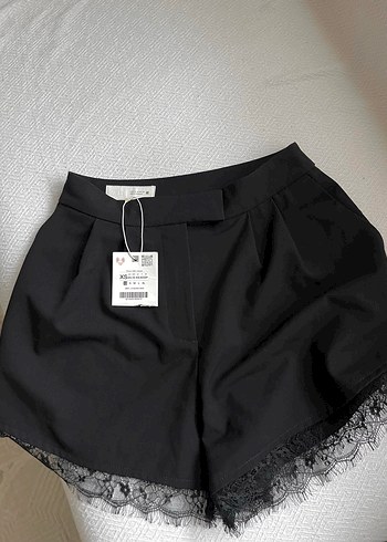 Zara Dantel Detayli Sort