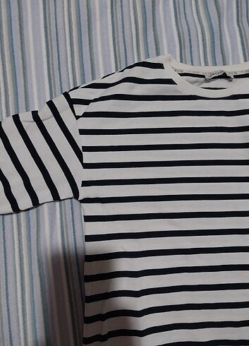 LC Waikiki Siyah beyaz cizgili sweat