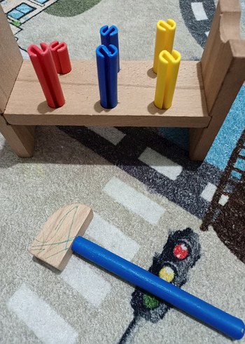 Renkli Ahşap Çekiçli Eğitici Oyuncak - Görsel 2