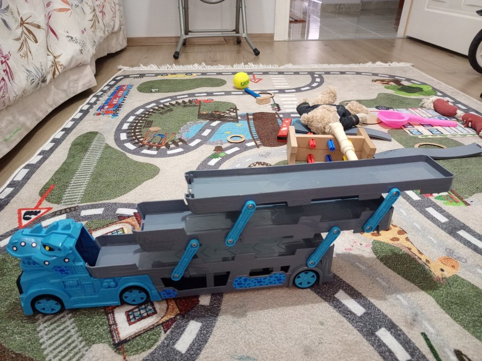 Mavi Oyuncak taşıyıcı tır - Görsel 4