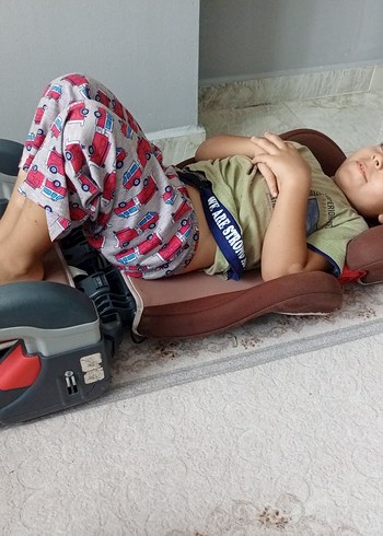 Kahverengi Gri Çocuk Oto Koltuğu - Görsel 3