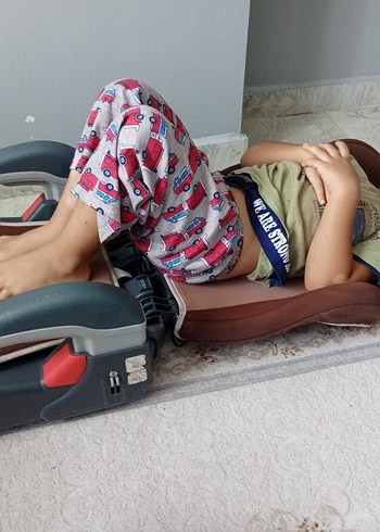 Kahverengi Gri Çocuk Oto Koltuğu - Görsel 4