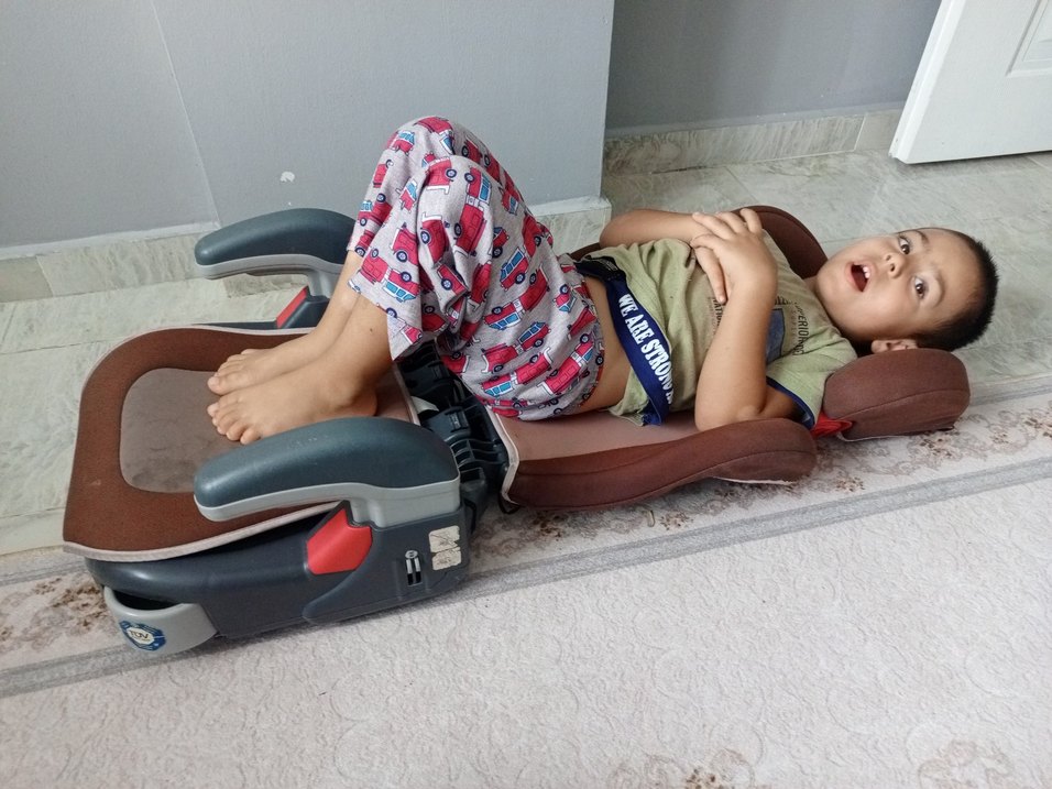 Kahverengi Gri Çocuk Oto Koltuğu - Görsel 4