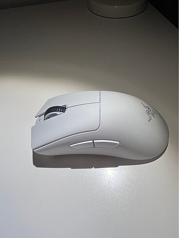Beden Renk Razer DeathAdder V3 Pro(1 Haftalık)