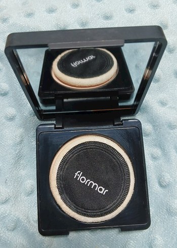 Flormar Siyah Compact Pudra - Görsel 3