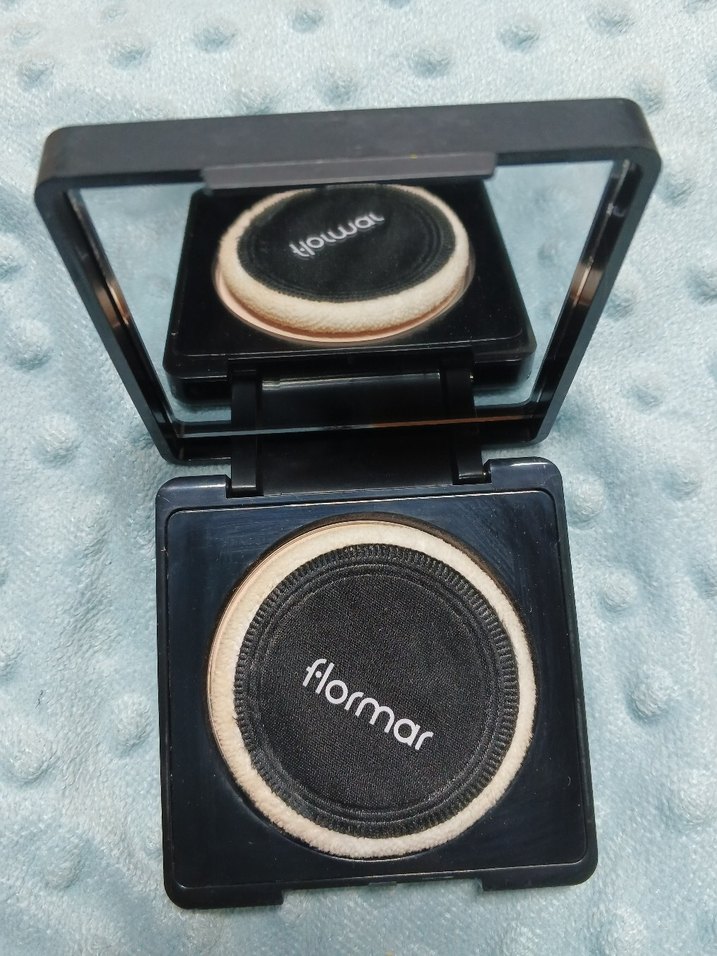 Flormar Siyah Compact Pudra - Görsel 3