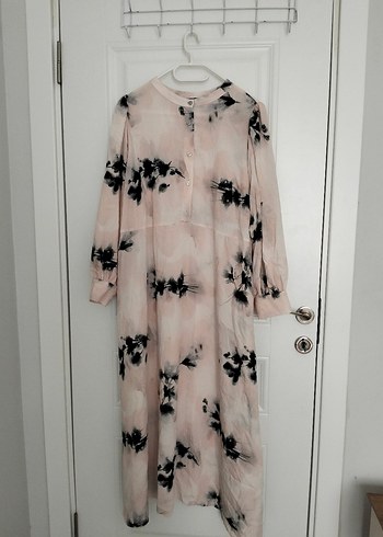 Pembe Uzun Kol Bağlama Desenli Uzun Elbise - Görsel 3