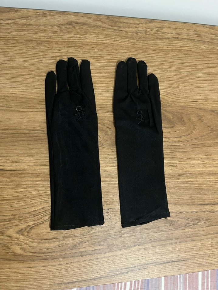 Siyah Kadın Eldiveni Velcro Kapatmalı - Görsel 2