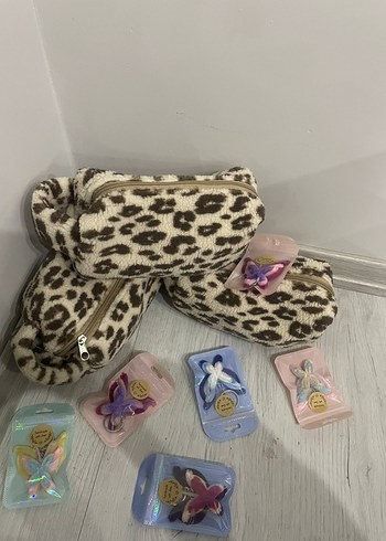 Leopar Desenli Kahverengi Kadın Makyaj Çantası - Görsel 2