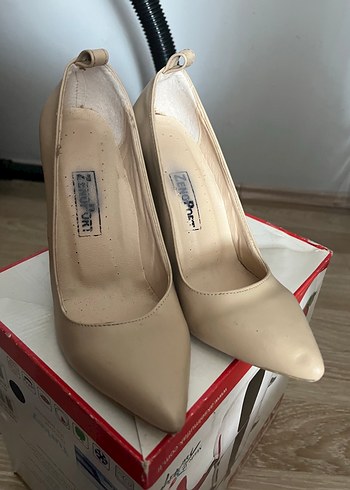 Bej Topuklu Stiletto Kadın Ayakkabı