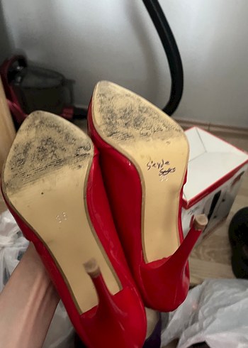 38 Beden kırmızı Renk Kırmızı Parlak Stiletto Topuklu Kadın Ayakkabı